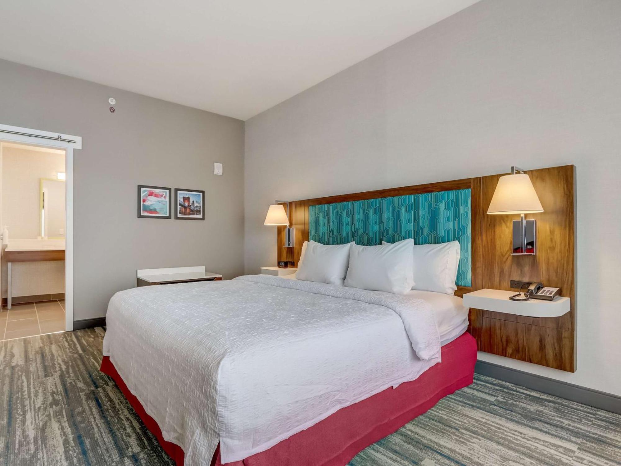 Hampton Inn & Suites Cincinnati Midtown Rookwood Esterno foto