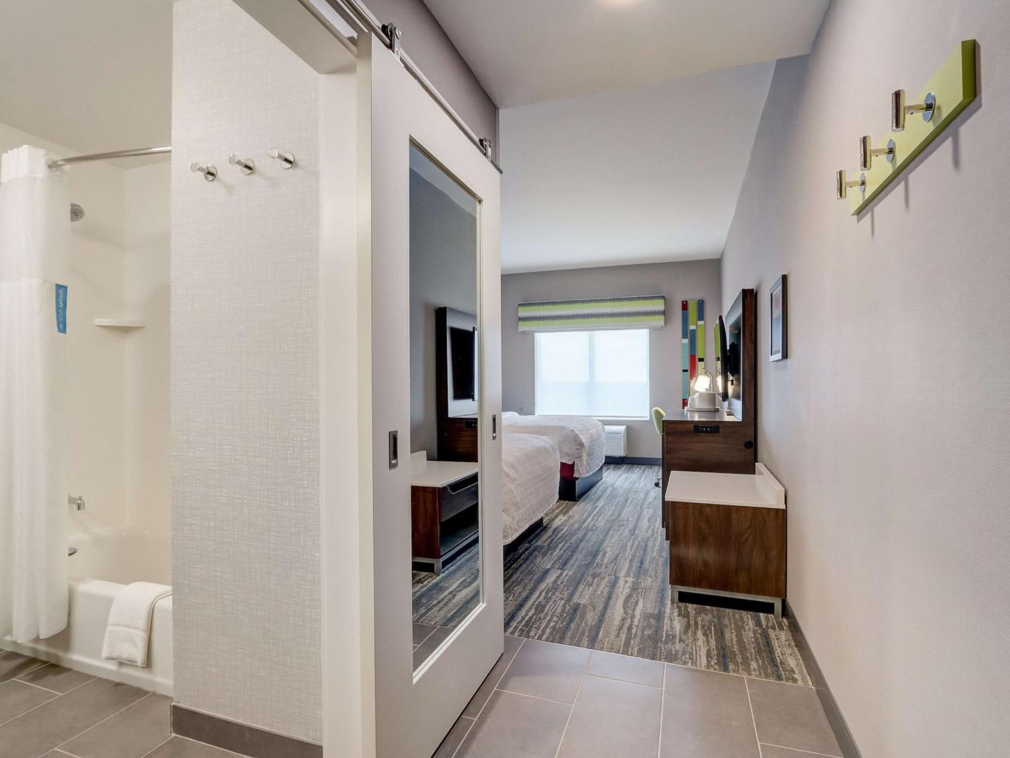 Hampton Inn & Suites Cincinnati Midtown Rookwood Esterno foto