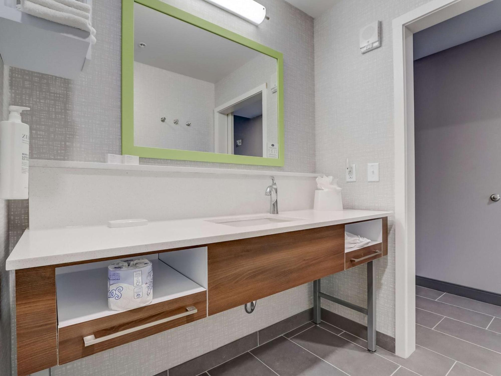 Hampton Inn & Suites Cincinnati Midtown Rookwood Esterno foto