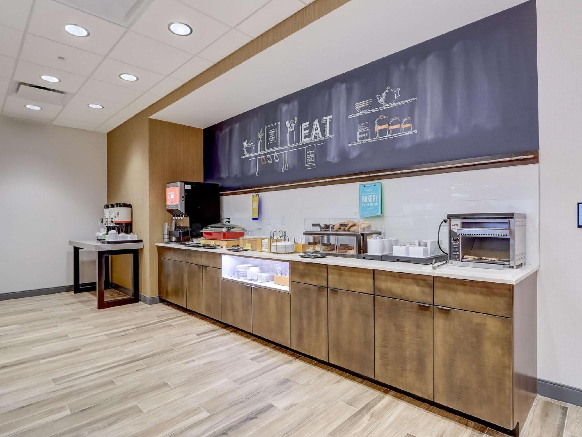 Hampton Inn & Suites Cincinnati Midtown Rookwood Esterno foto