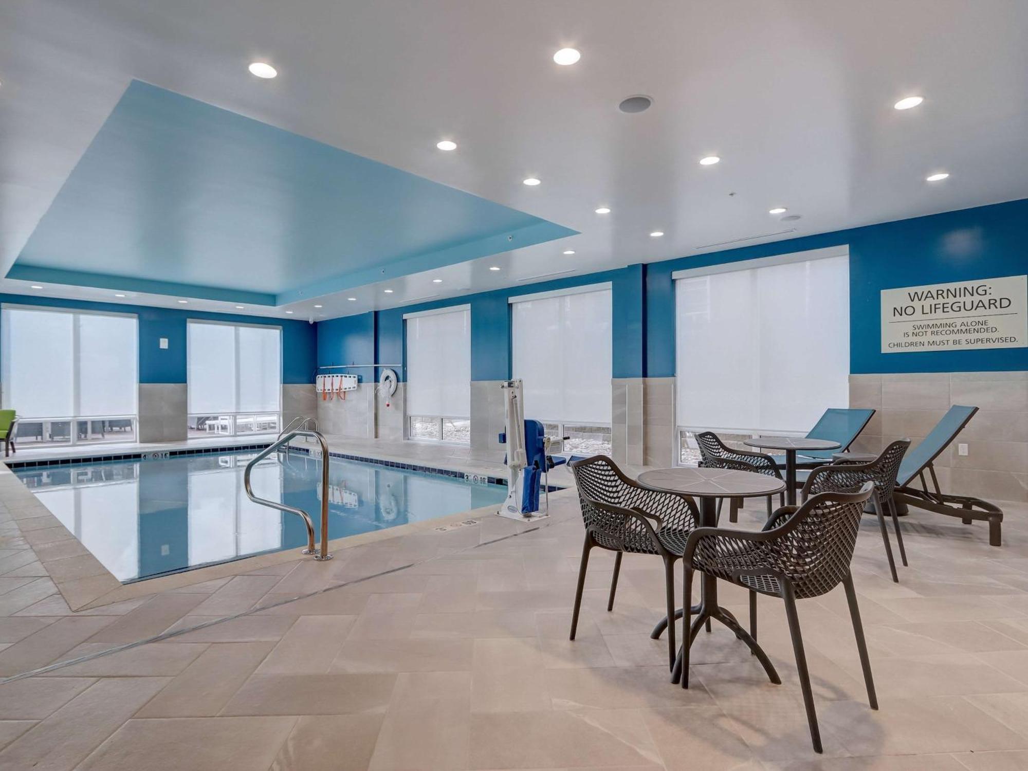 Hampton Inn & Suites Cincinnati Midtown Rookwood Esterno foto