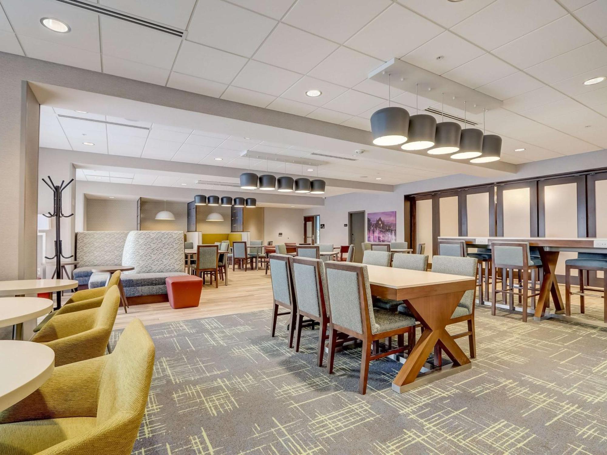 Hampton Inn & Suites Cincinnati Midtown Rookwood Esterno foto